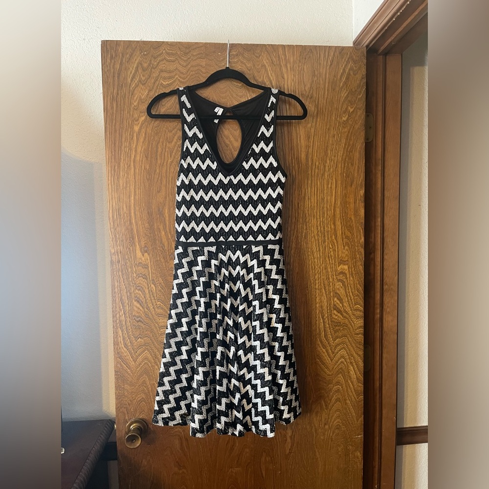 Studio Y Black and White Zigzag Dress